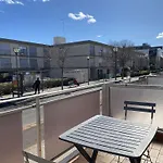 T1 Avec Terrasse, Veranda Et Climatisation A Balaruc-les-bains, Expose Sud, 2 Etoiles - Fr-1-553-5 Daire *